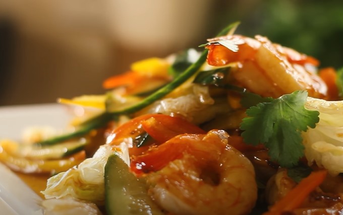 Thai Style Chili Shrimp on Warm Salad